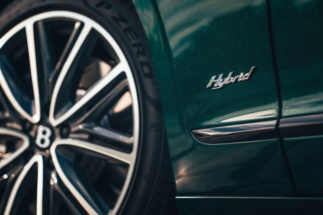 Bentley Flying Spur photo 37