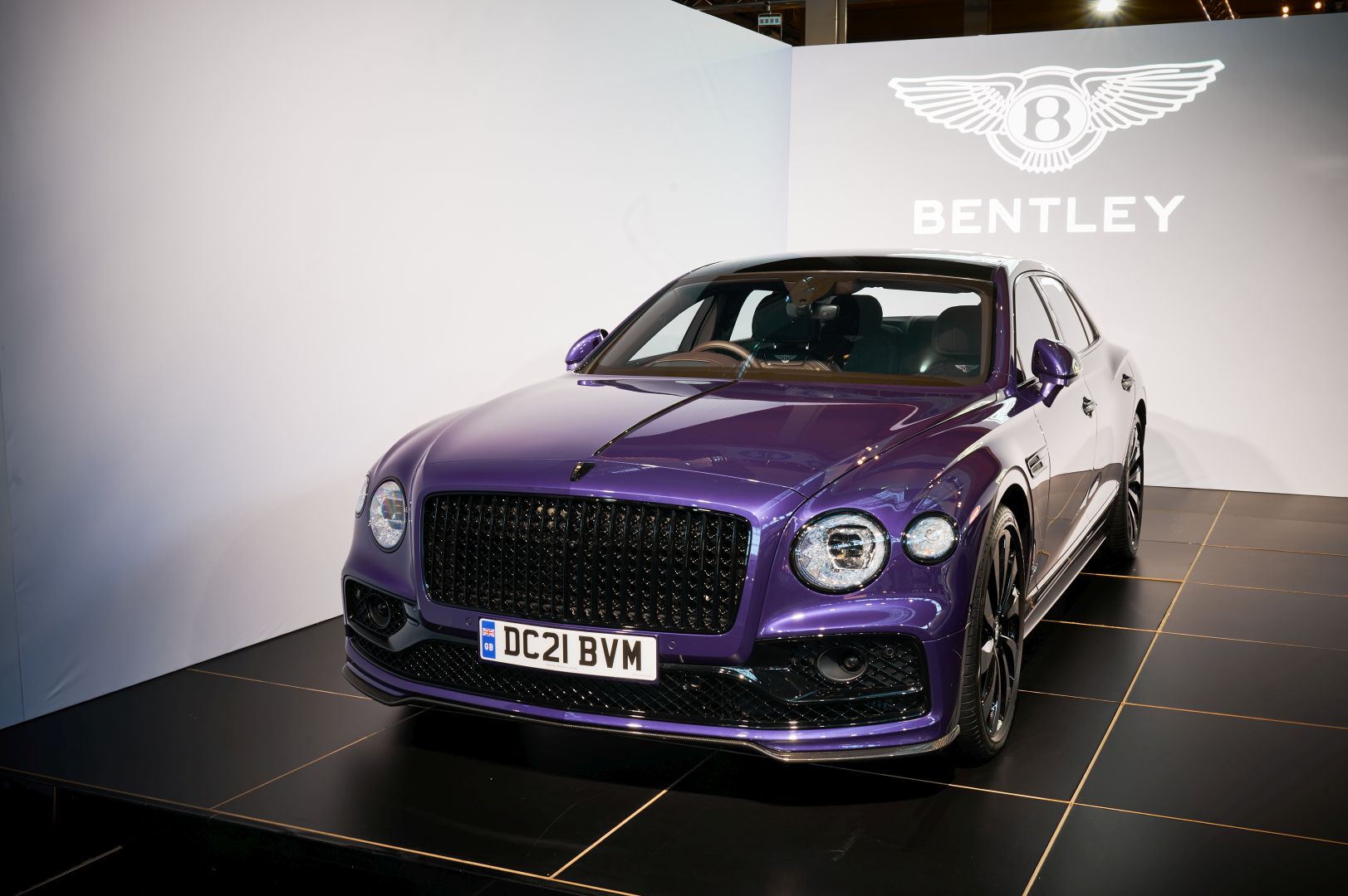 Bentley Flying Spur photo 40