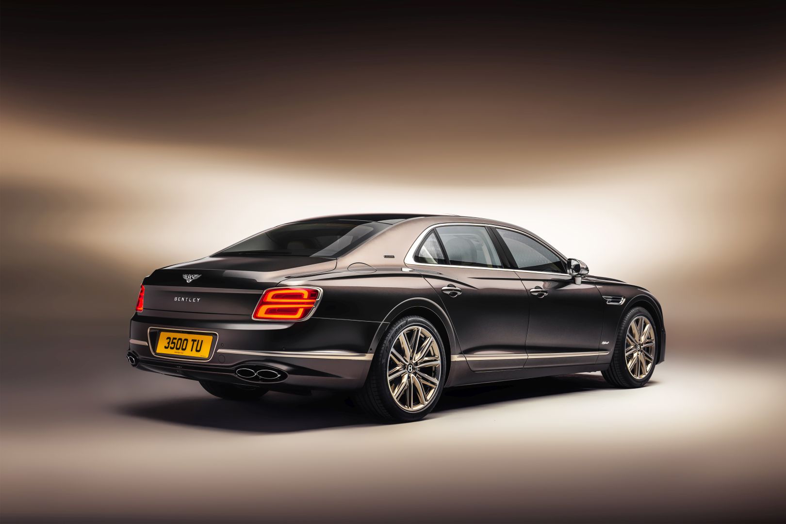 Bentley Flying Spur photo 46