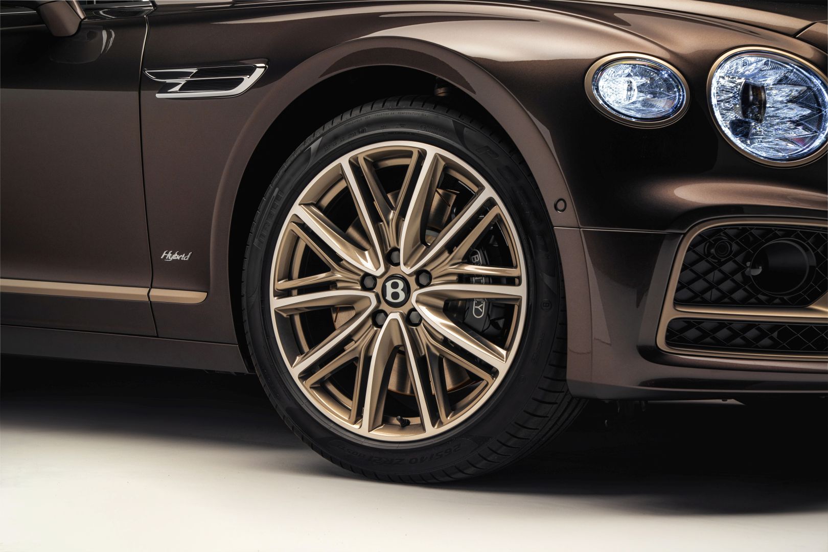 Bentley Flying Spur photo 47