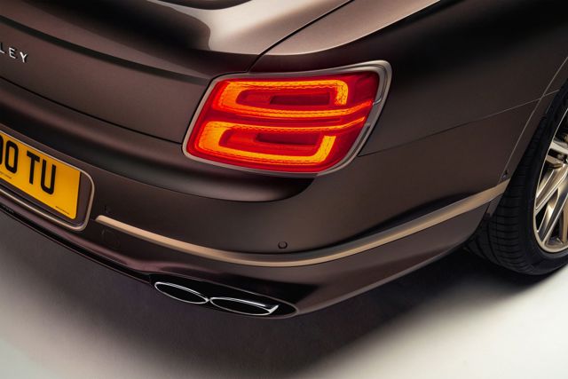 Bentley Flying Spur photo 48