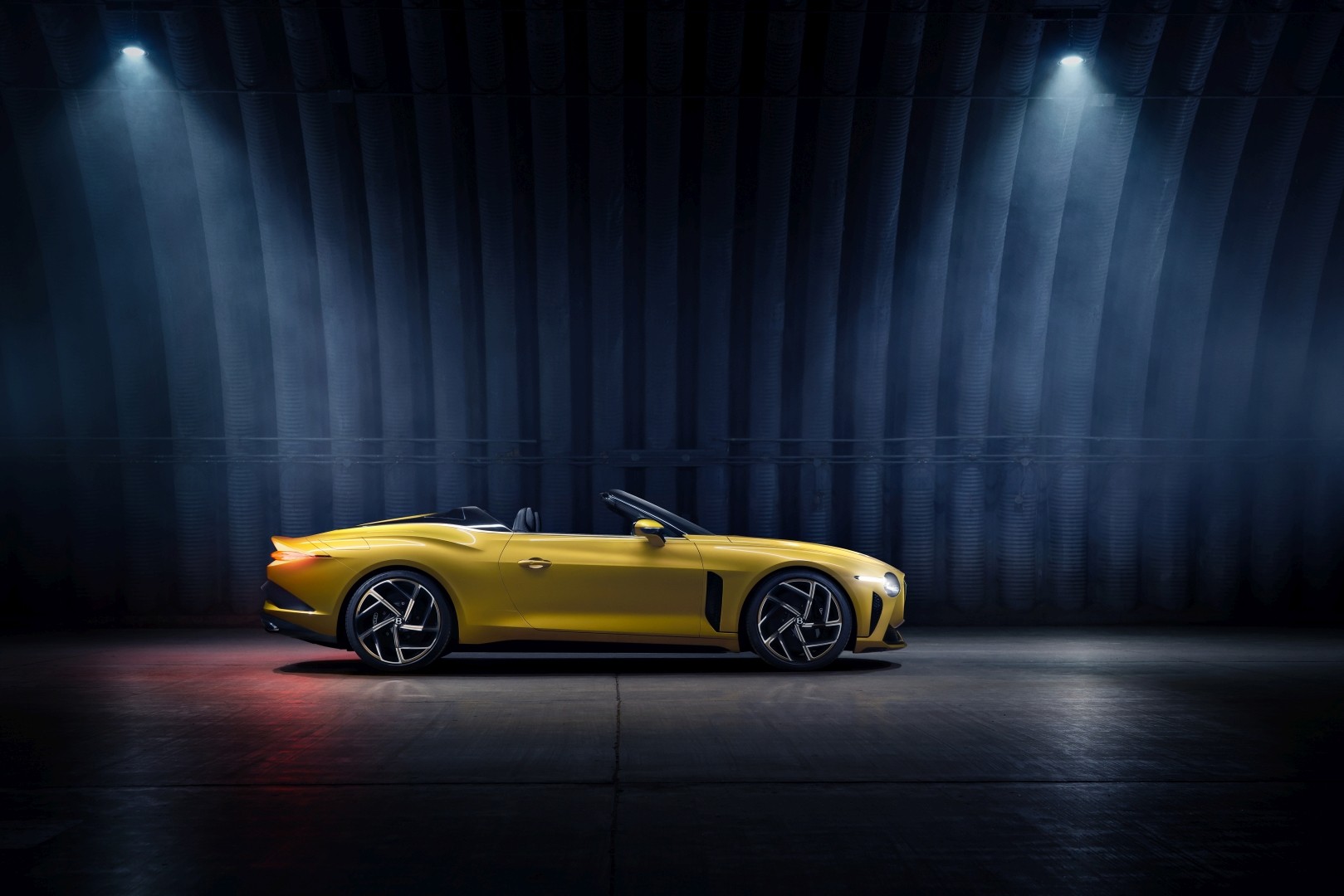 Bentley Mulliner photo 12