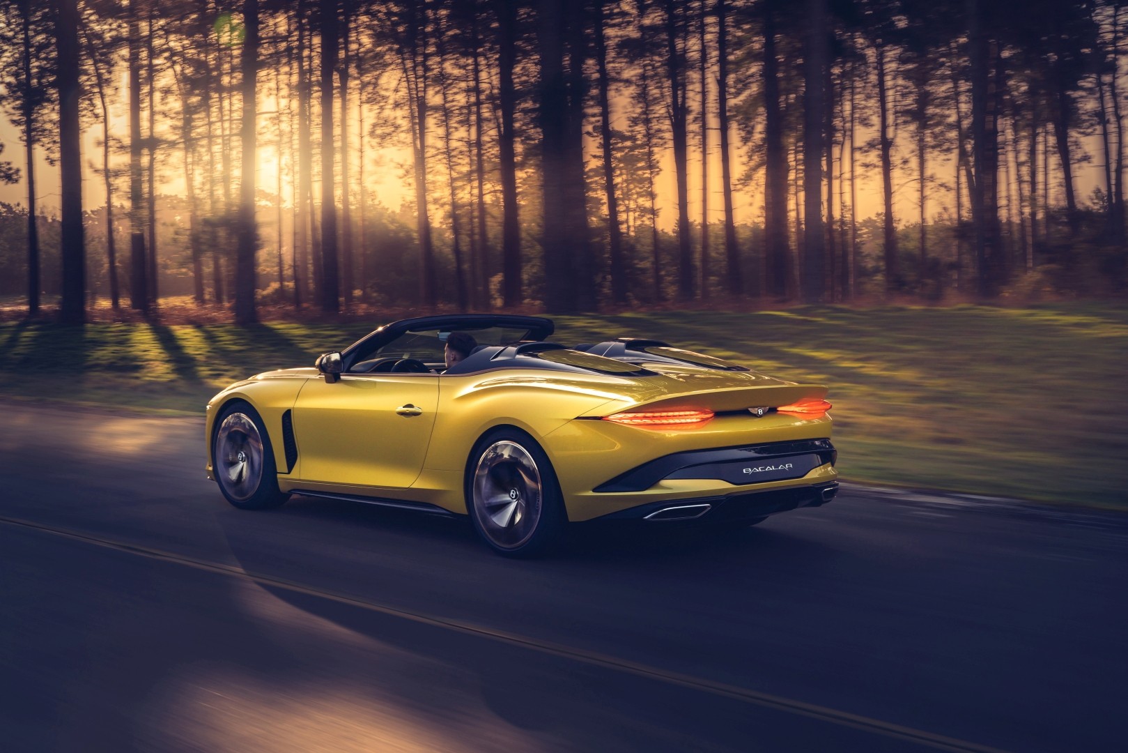 Bentley Mulliner photo 8