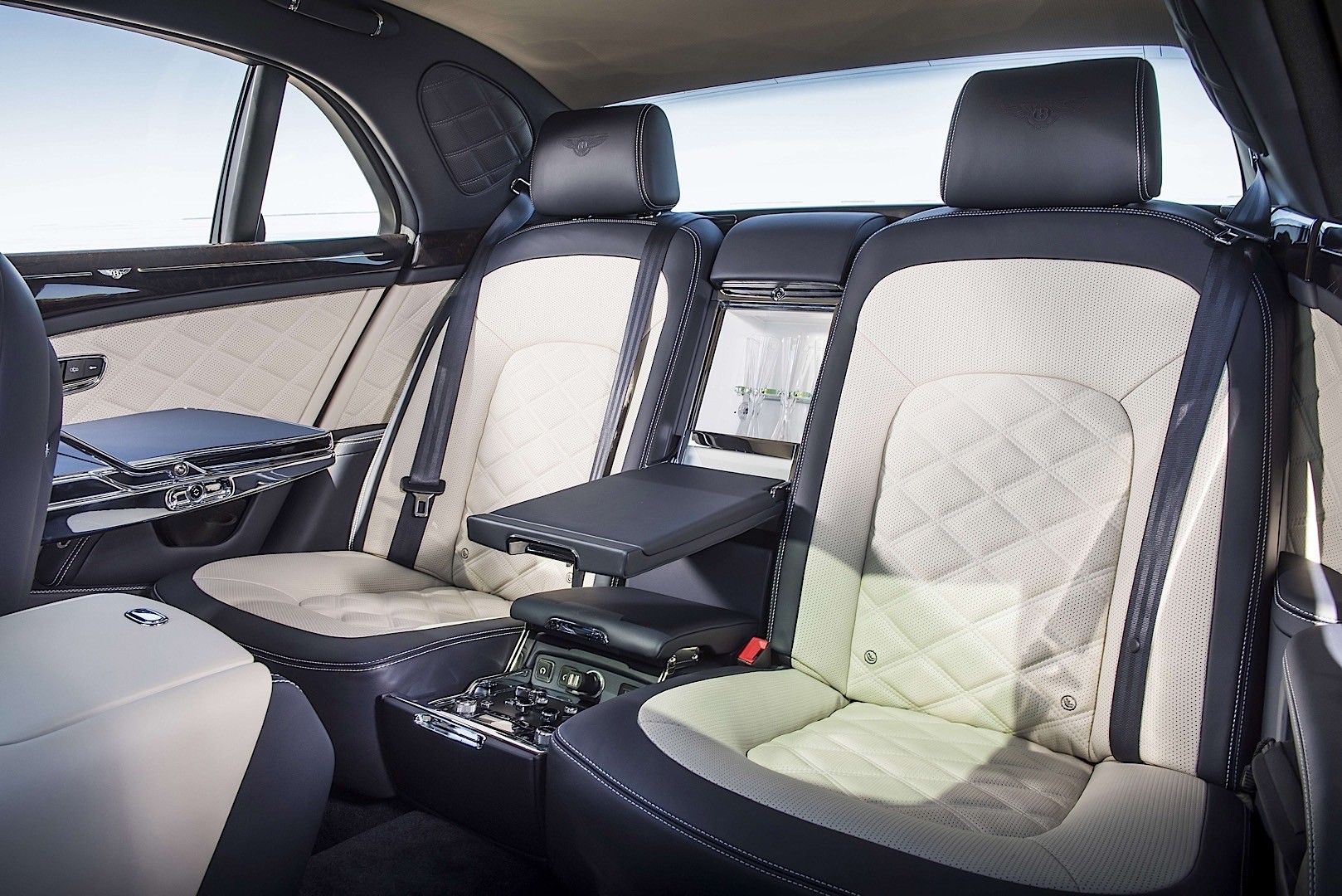 Bentley Mulsanne photo 75