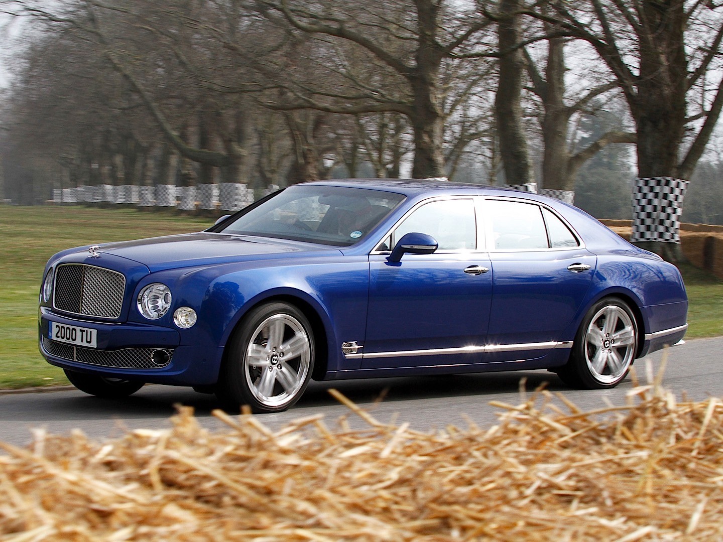 Bentley Mulsanne photo 30