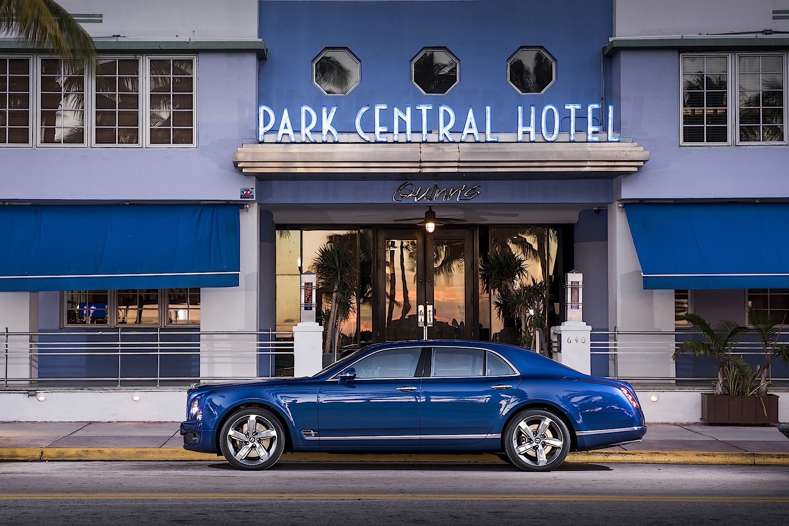 Bentley Mulsanne photo 31