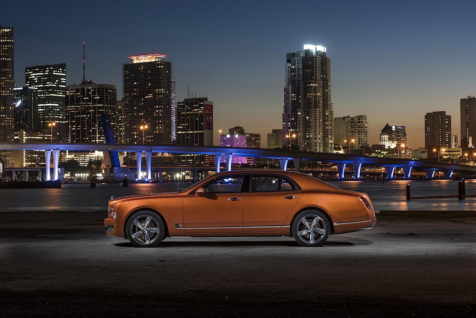 Bentley Mulsanne photo 51