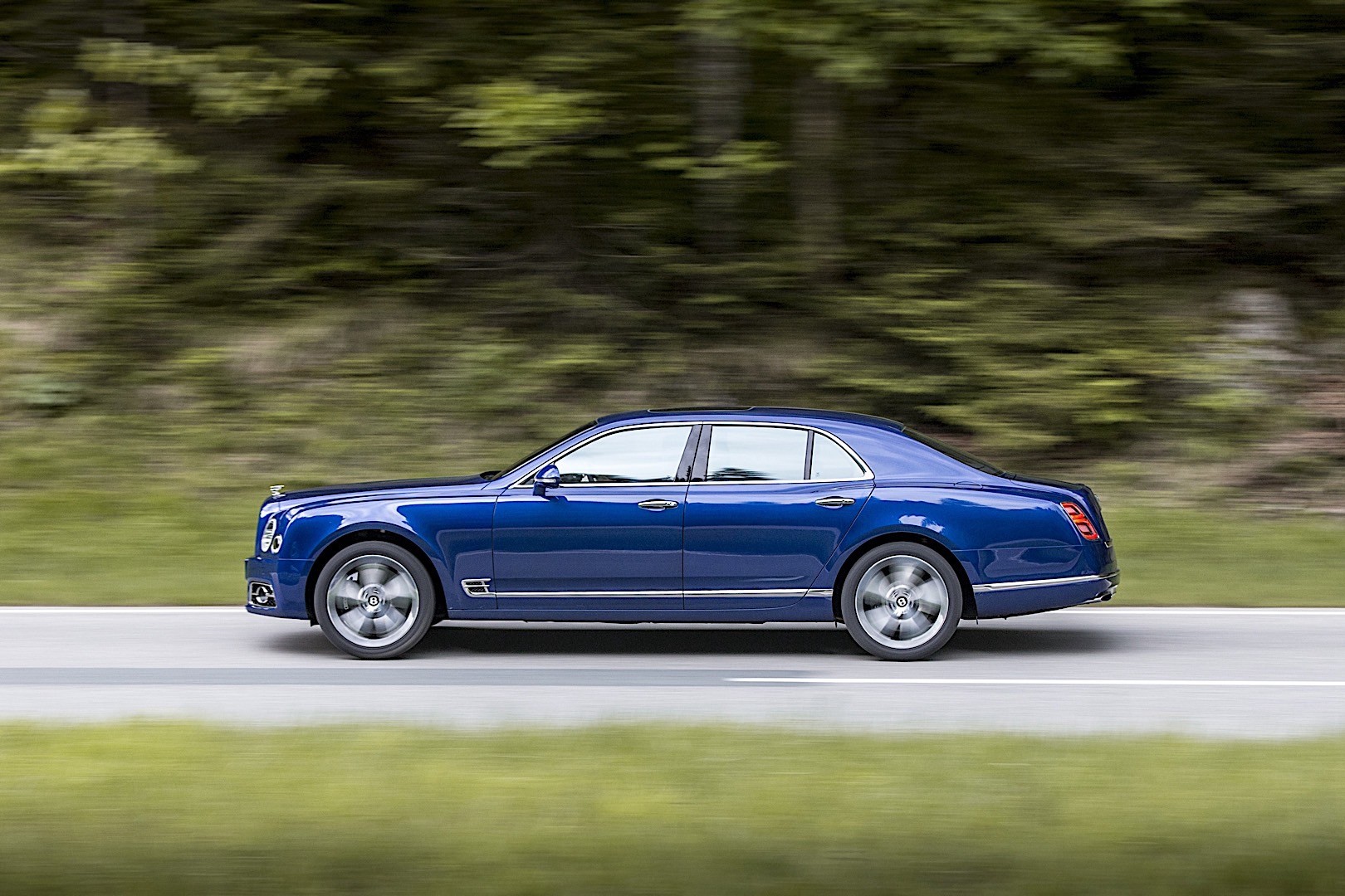 Bentley Mulsanne photo 10