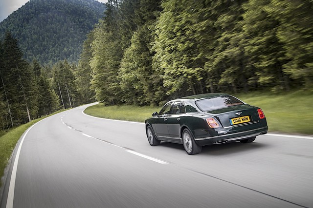 Bentley Mulsanne photo 16