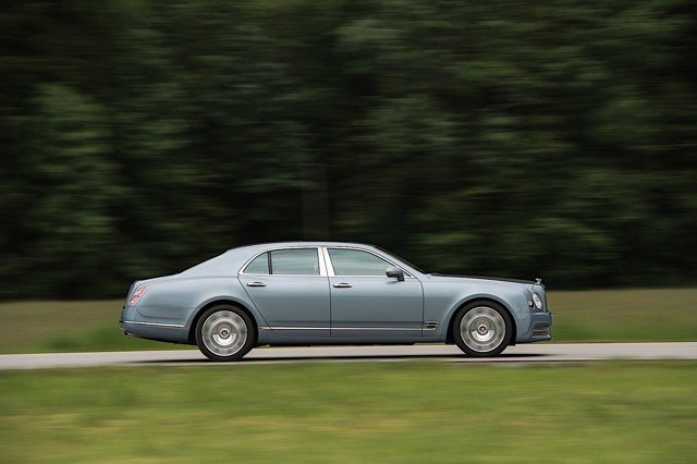 Bentley Mulsanne photo 19