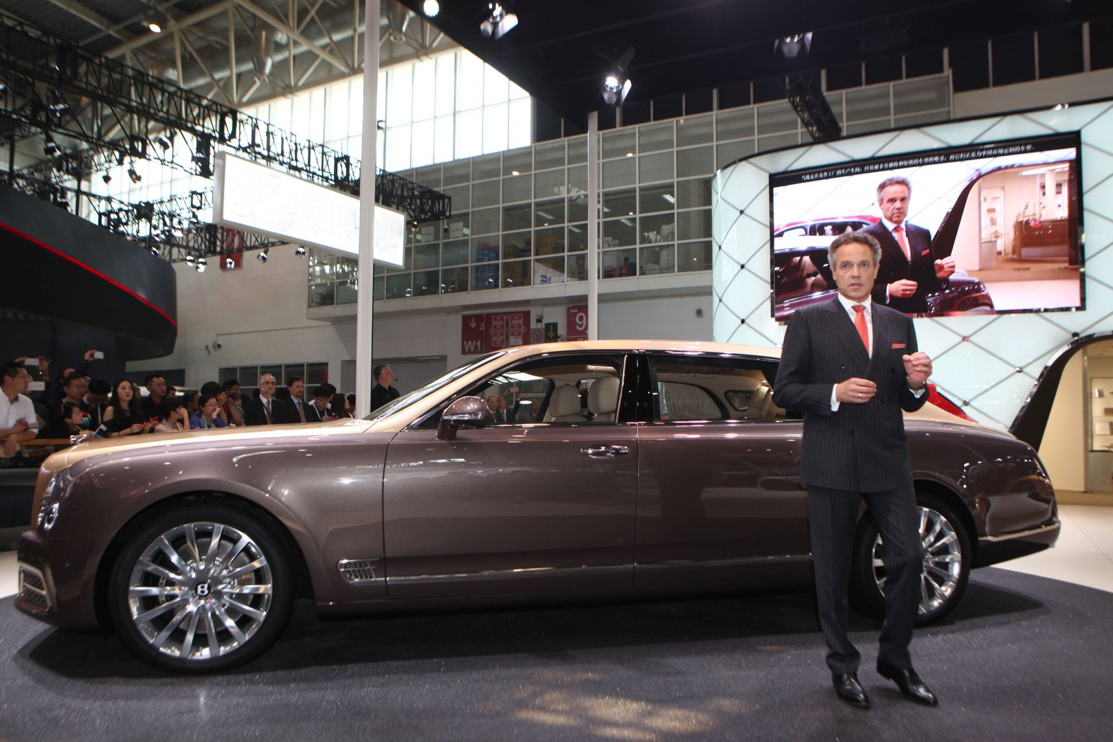 Bentley Mulsanne photo 34