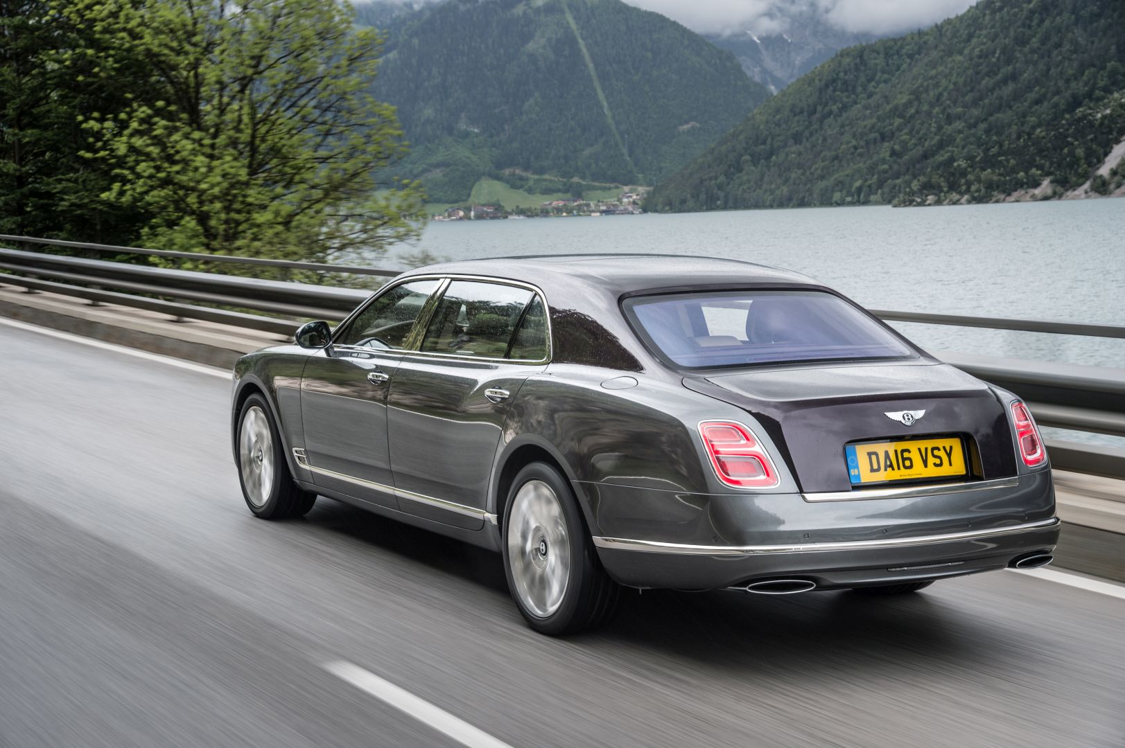 Bentley Mulsanne photo 51