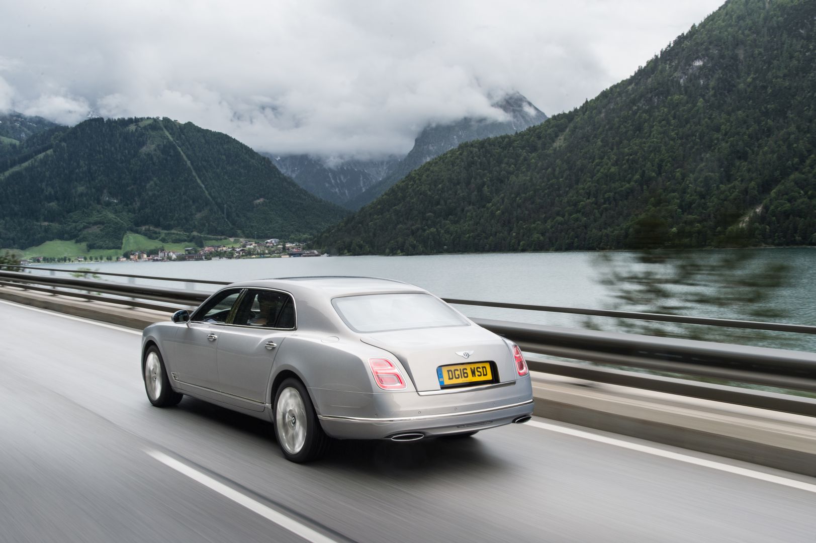 Bentley Mulsanne photo 56