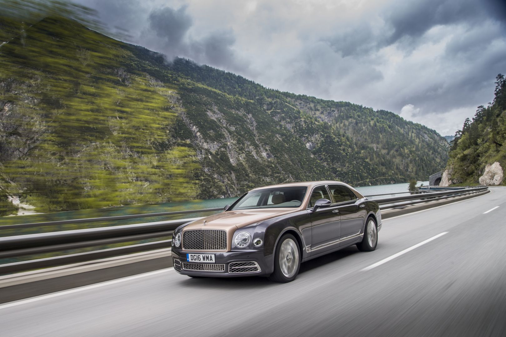Bentley Mulsanne photo 60