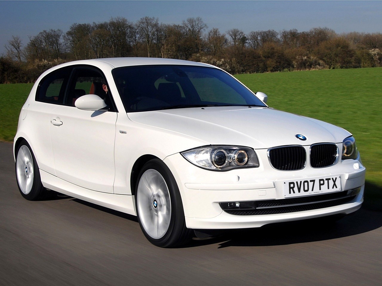 Bmw 1 Series 3 Doors photo 13