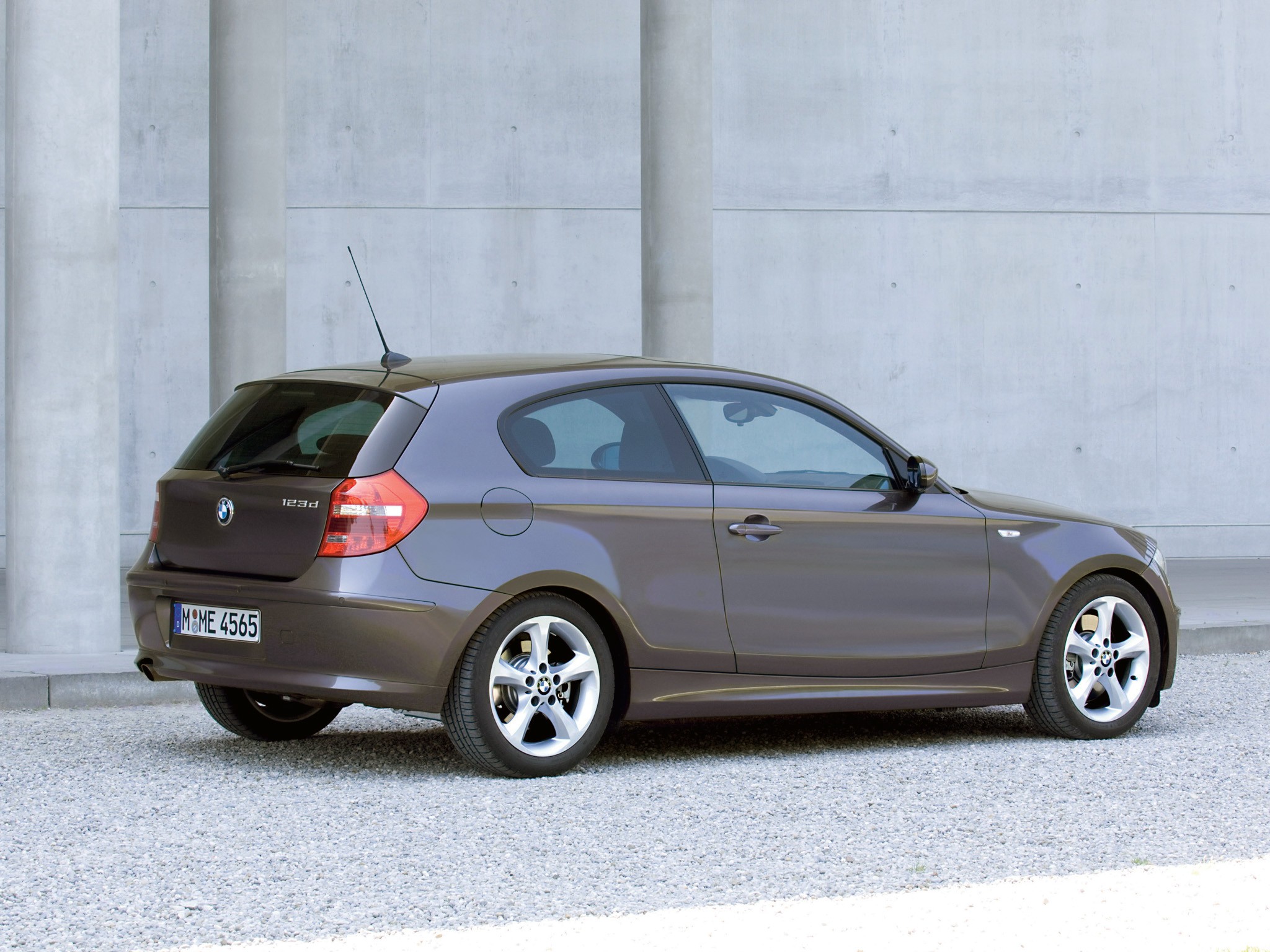 Bmw 1 Series 3 Doors photo 25