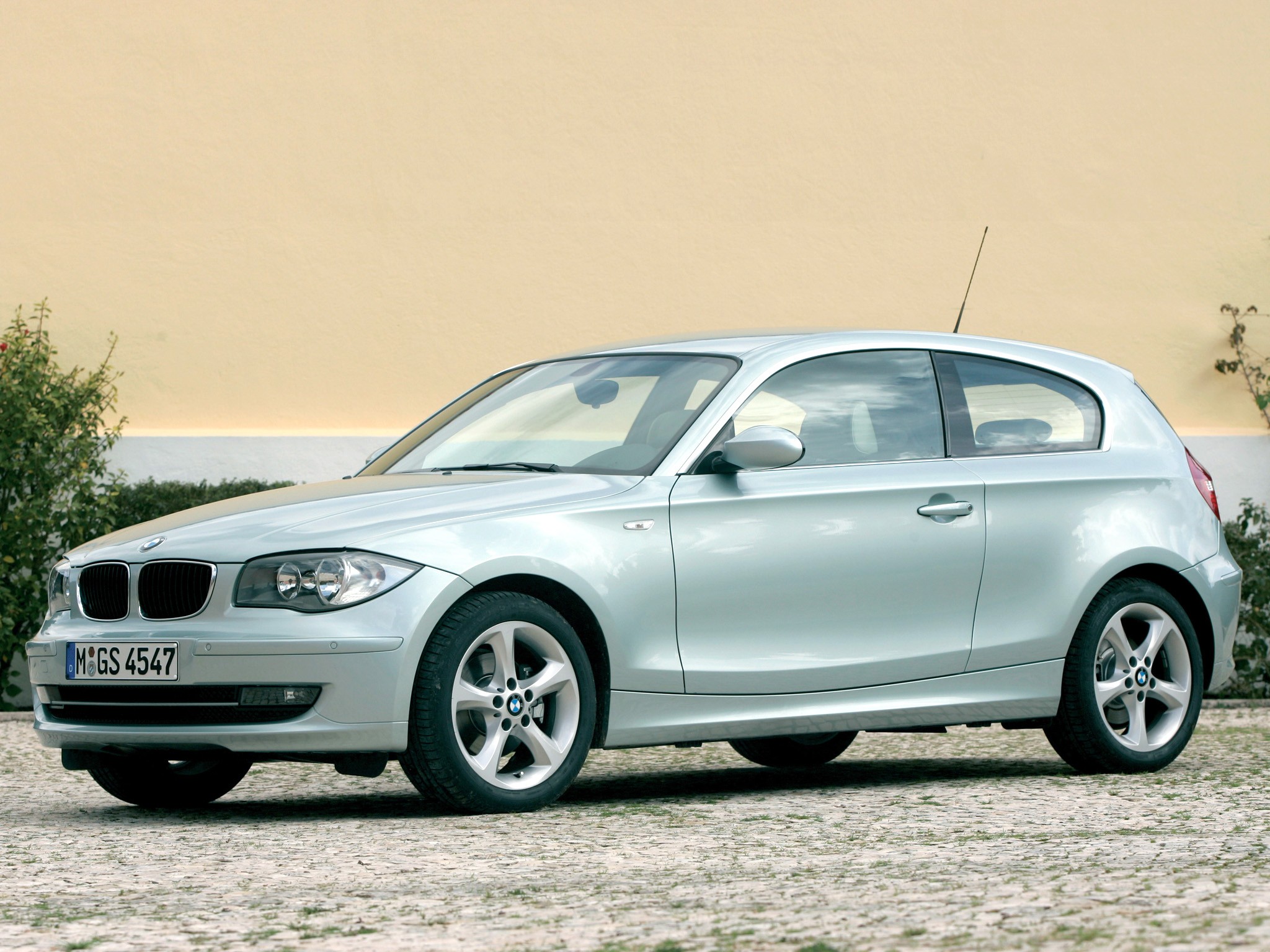 Bmw 1 Series 3 Doors photo 46
