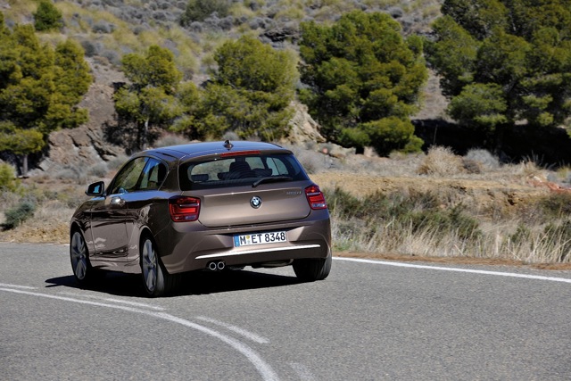 Bmw 1 Series 3 Doors photo 2