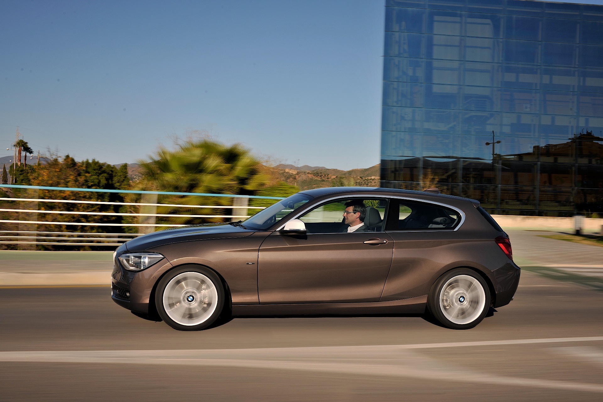 Bmw 1 Series 3 Doors photo 6