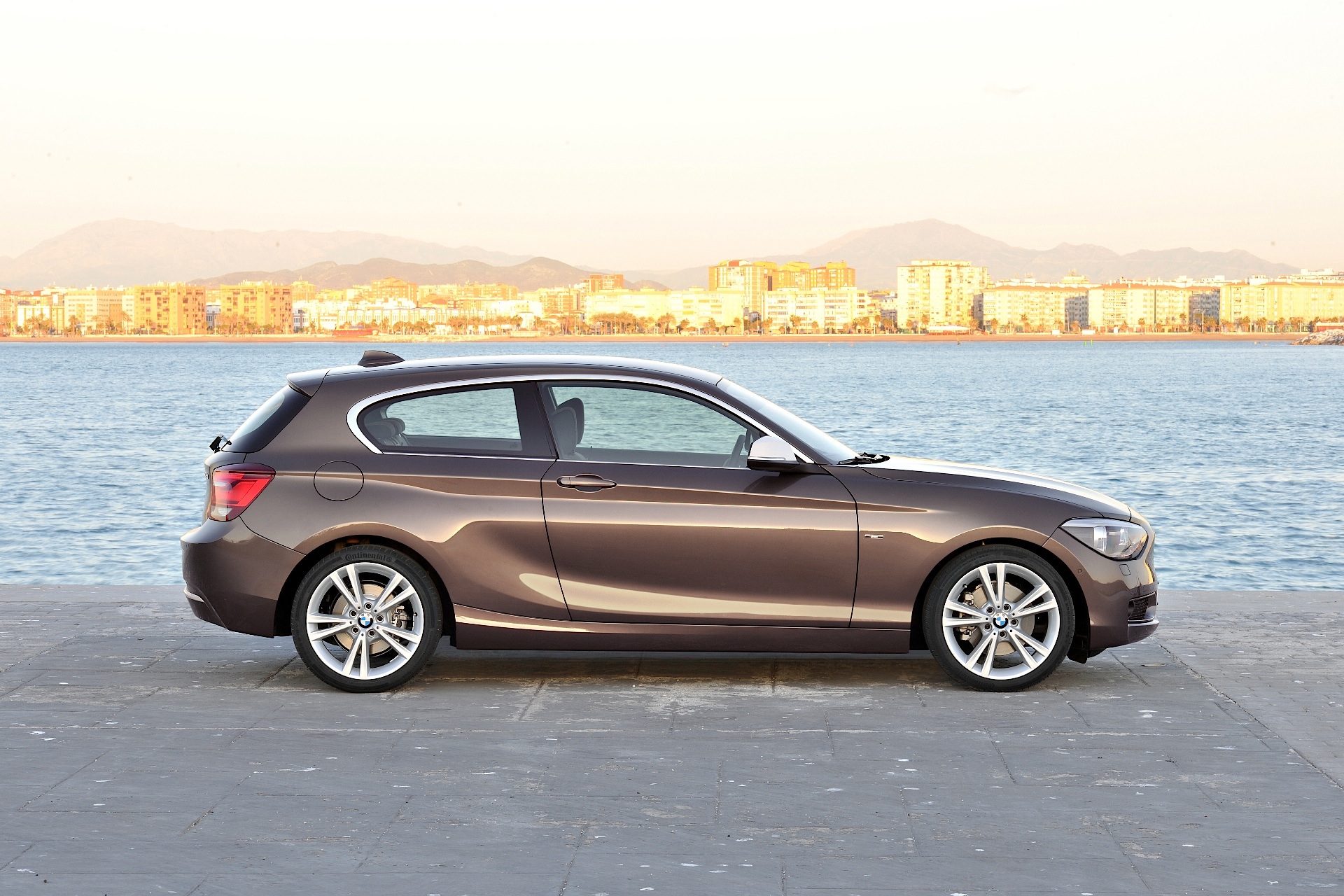 Bmw 1 Series 3 Doors photo 11