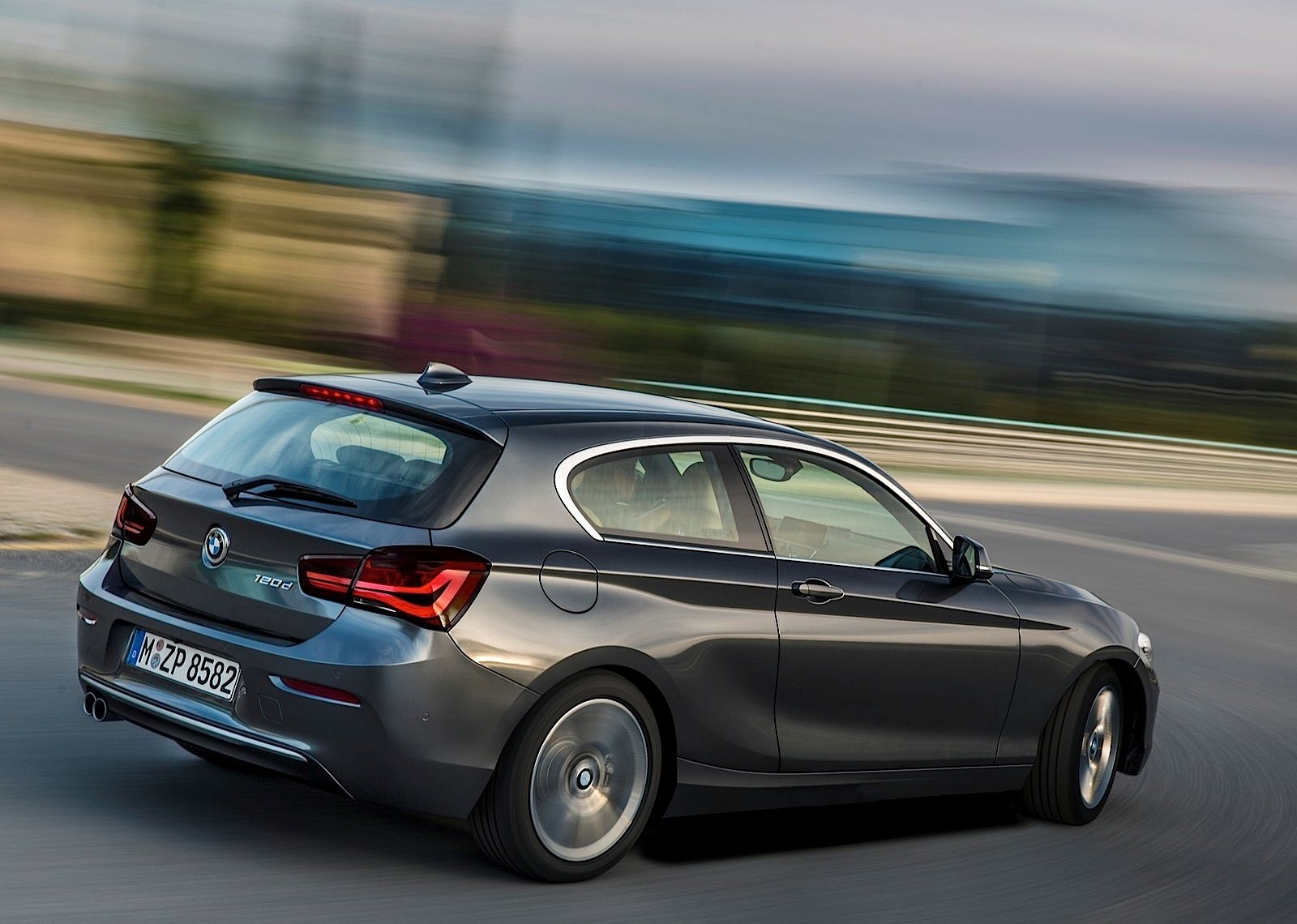 Bmw 1 Series 3 Doors photo 24