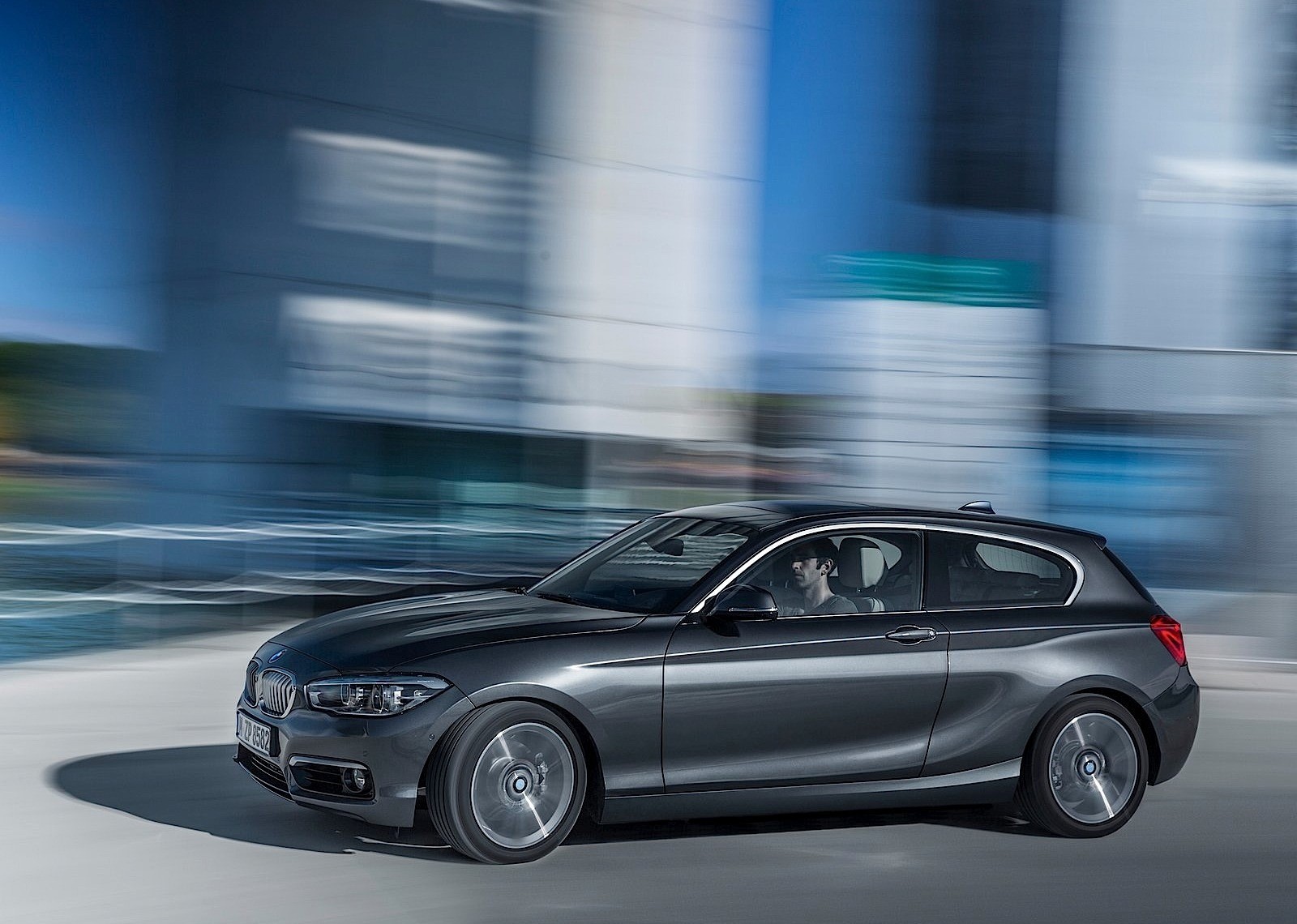 Bmw 1 Series 3 Doors photo 4