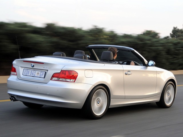 Bmw 1 Series Cabriolet photo 10