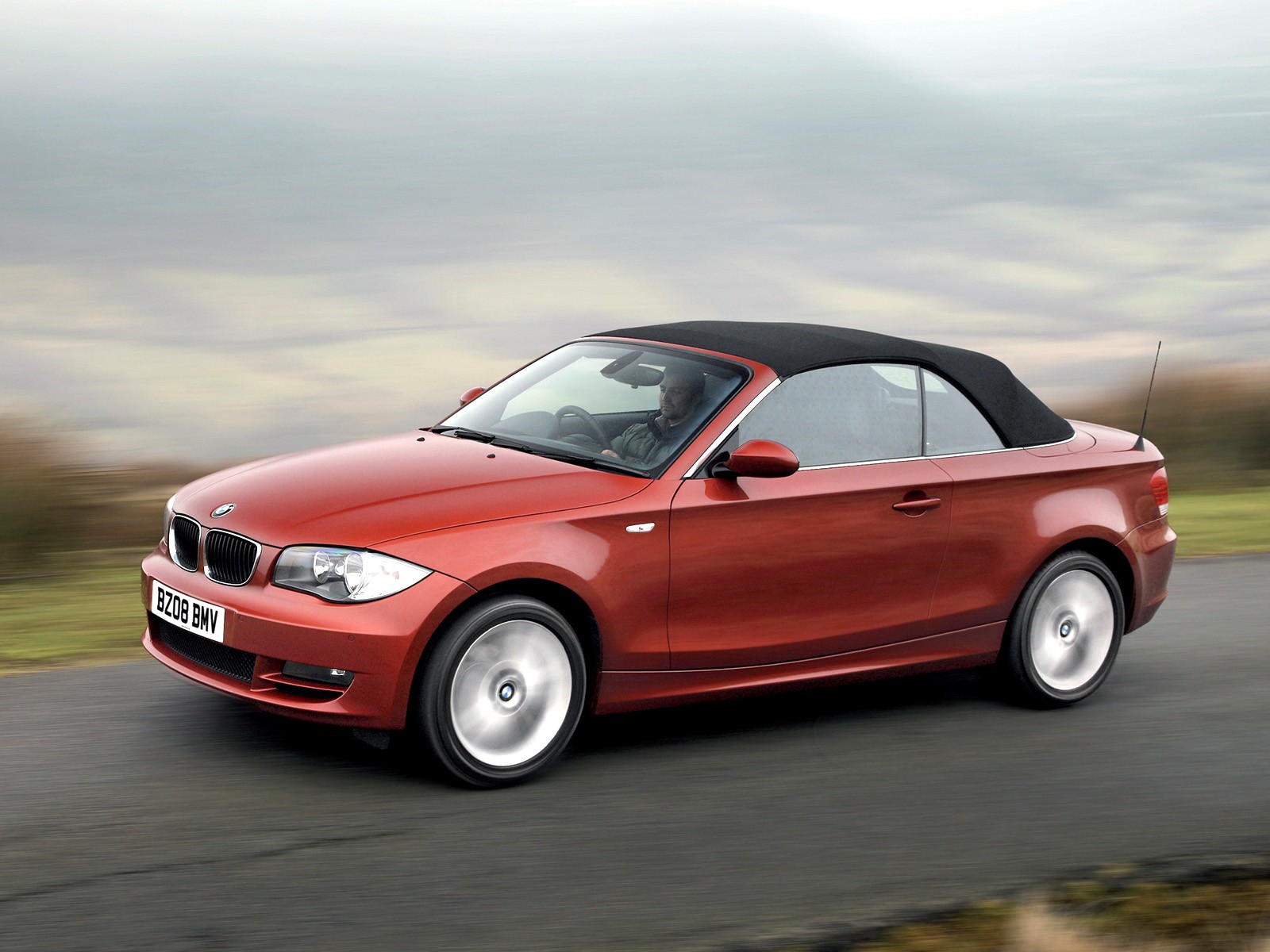 Bmw 1 Series Cabriolet photo 13