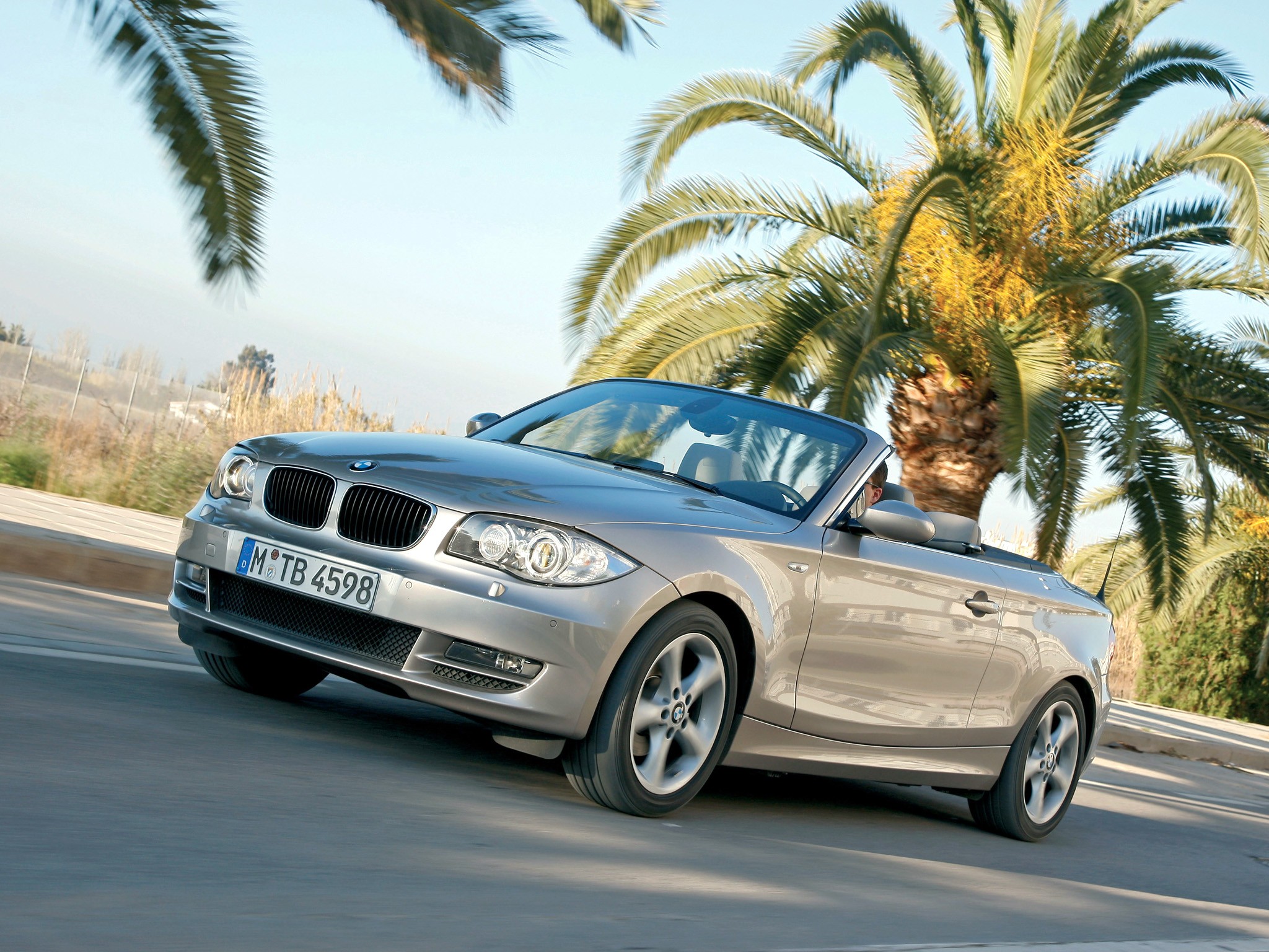 Bmw 1 Series Cabriolet photo 18