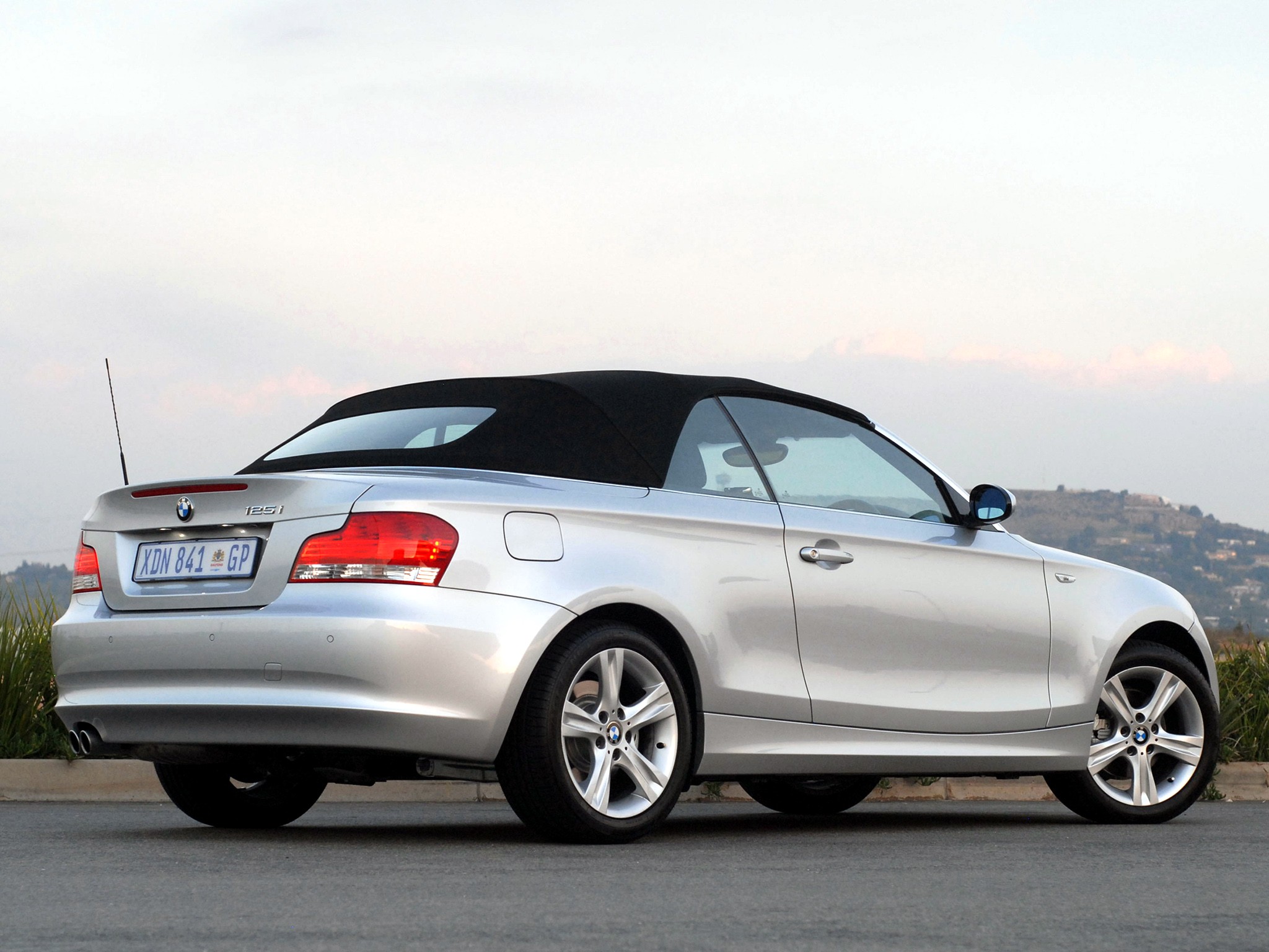 Bmw 1 Series Cabriolet photo 13