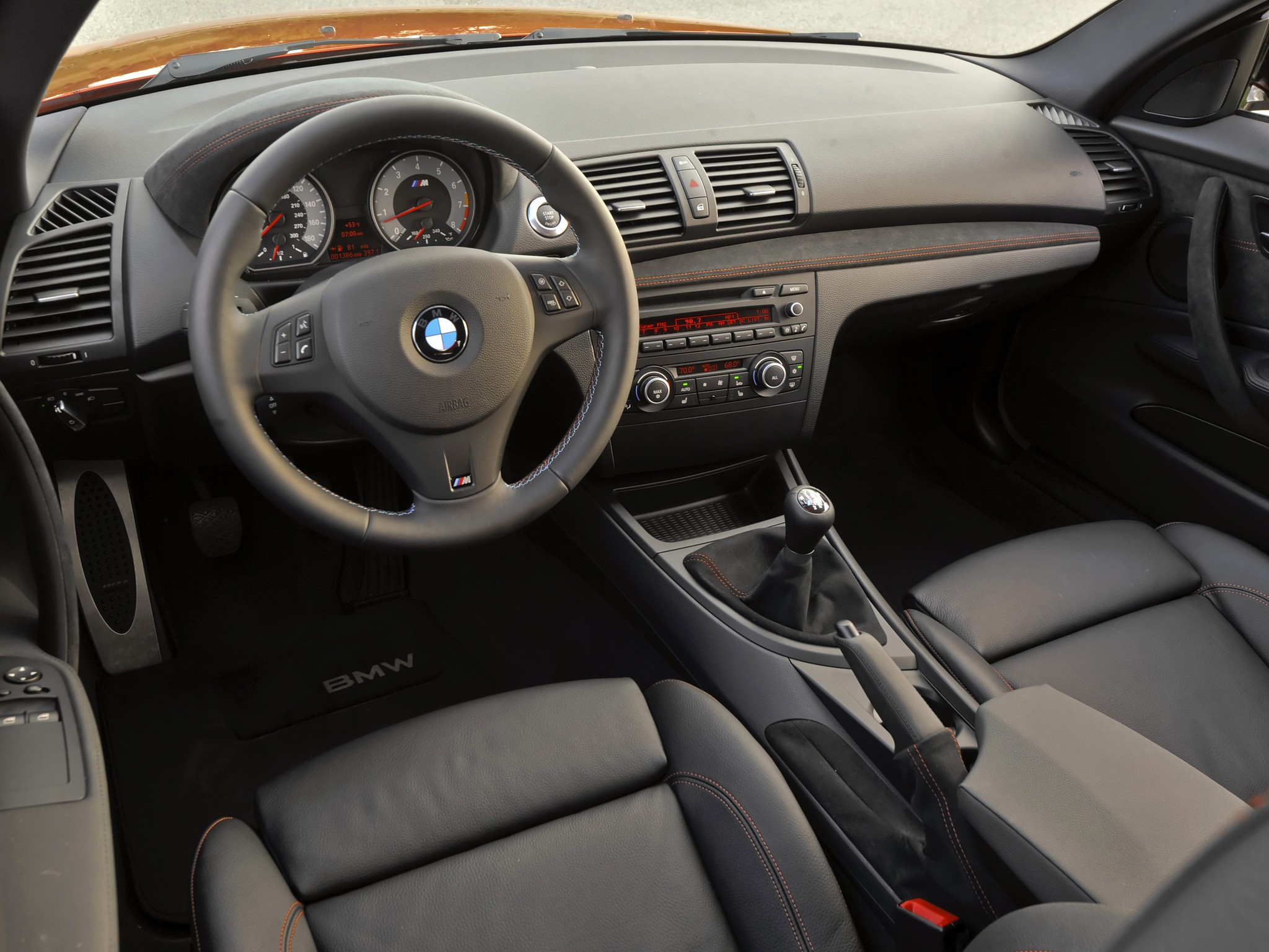 Bmw 1 Series M Coupe photo 104