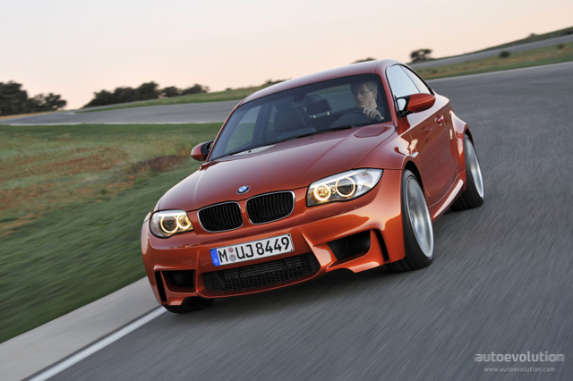 Bmw 1 Series M Coupe foto 2