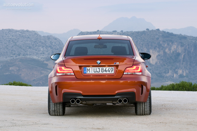 Bmw 1 Series M Coupe foto 26