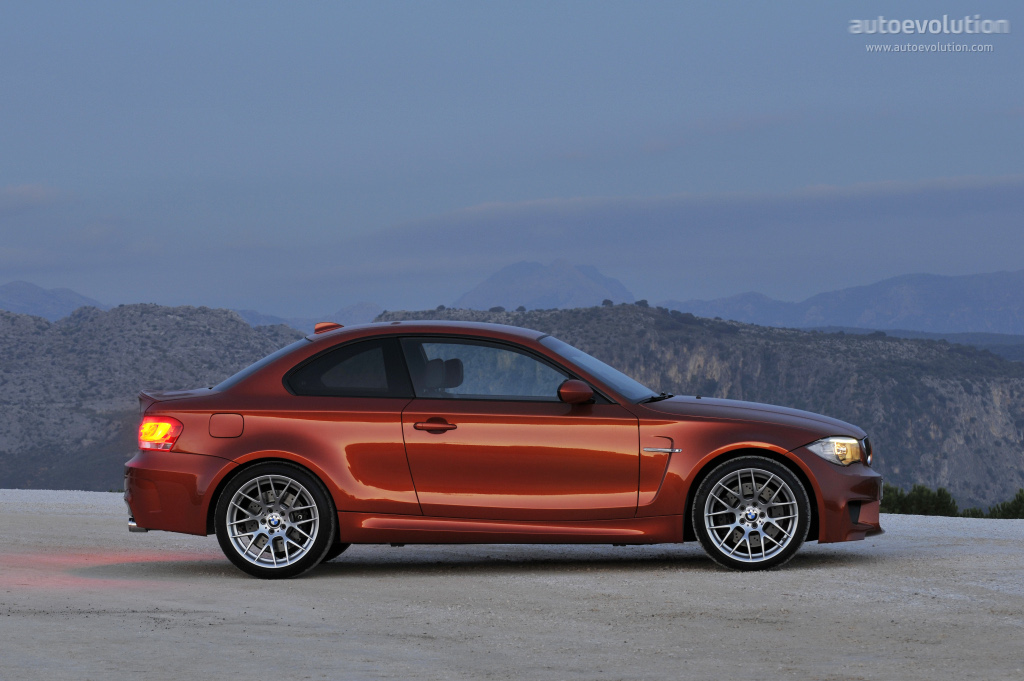 Bmw 1 Series M Coupe photo 3