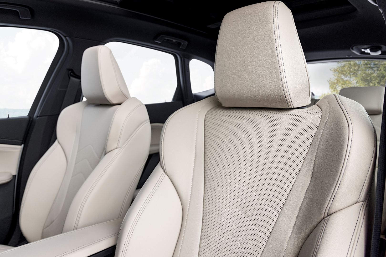 Bmw 2 Series Active Tourer photo 101