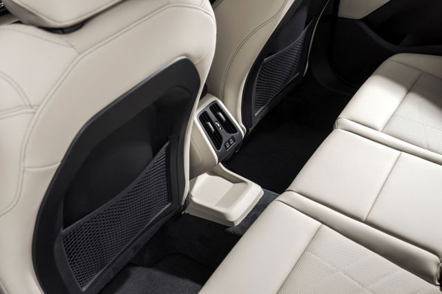 Bmw 2 Series Active Tourer photo 102