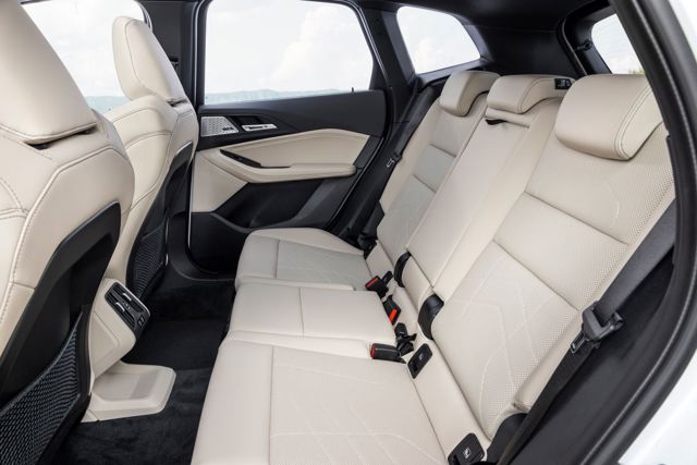 Bmw 2 Series Active Tourer photo 105