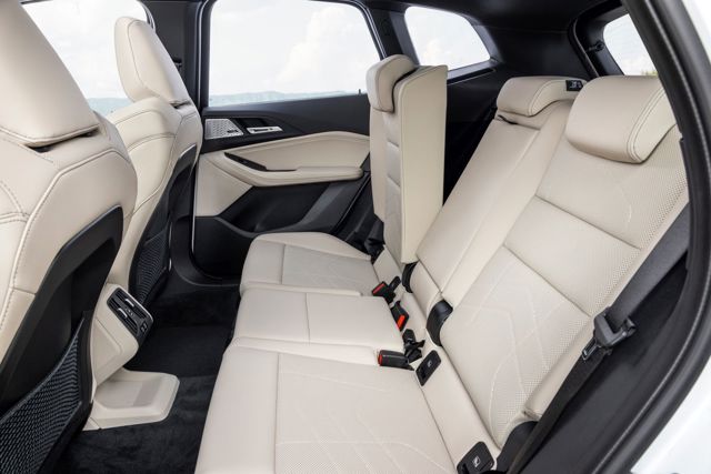 Bmw 2 Series Active Tourer photo 107