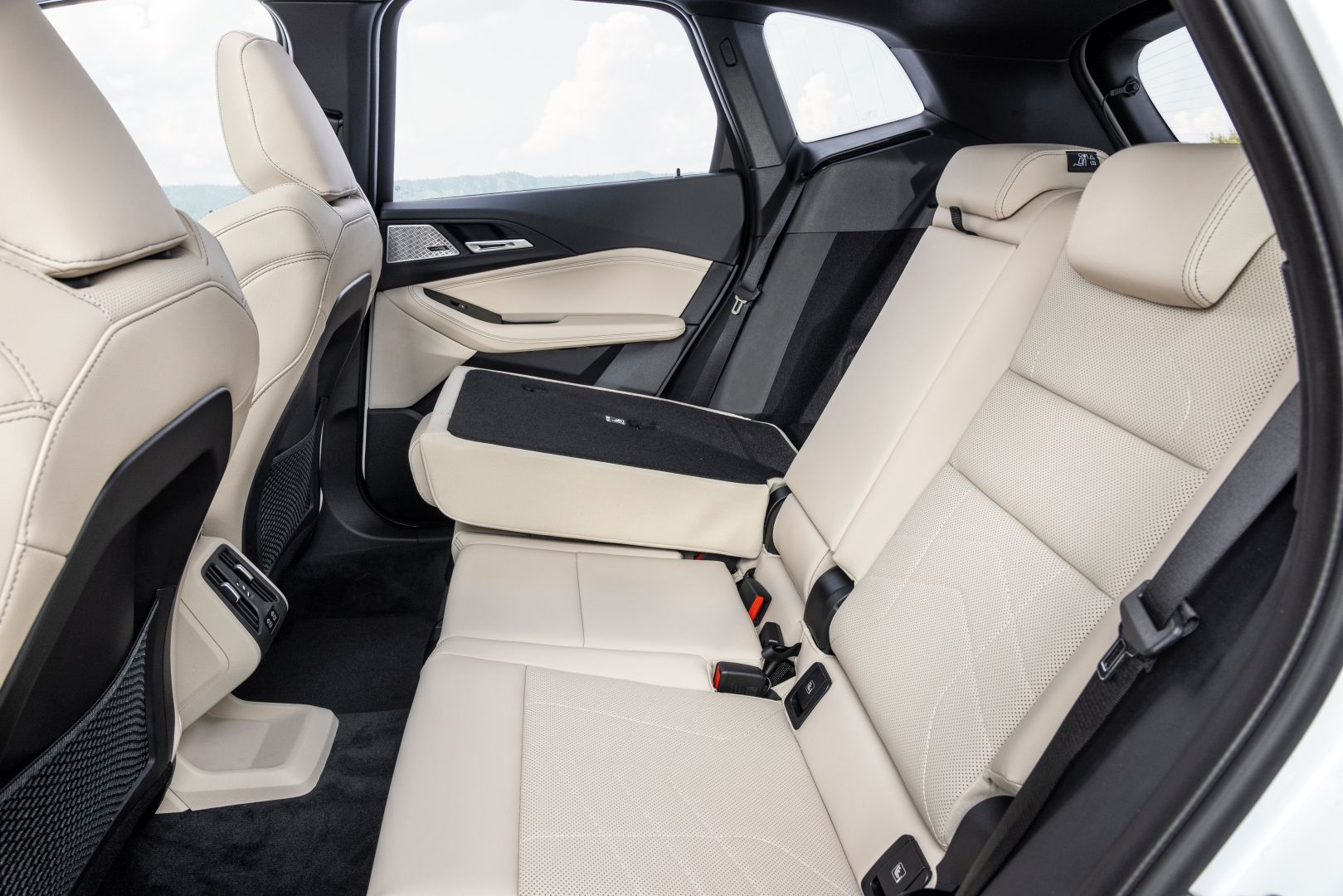 Bmw 2 Series Active Tourer photo 110