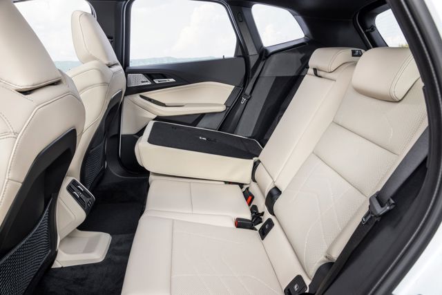 Bmw 2 Series Active Tourer photo 110