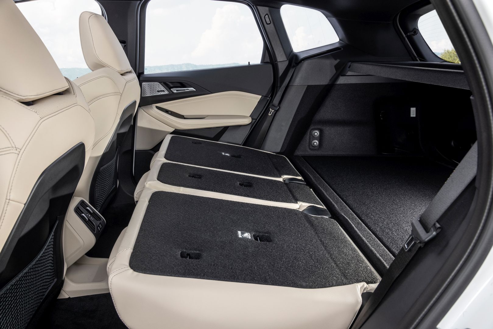 Bmw 2 Series Active Tourer photo 112