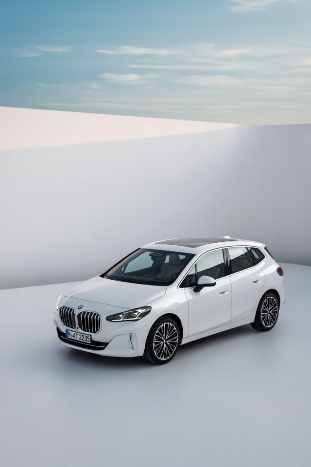 Bmw 2 Series Active Tourer photo 22