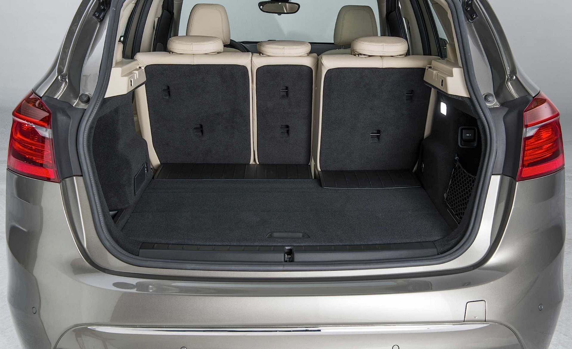 Bmw 2 Series Active Tourer photo 89