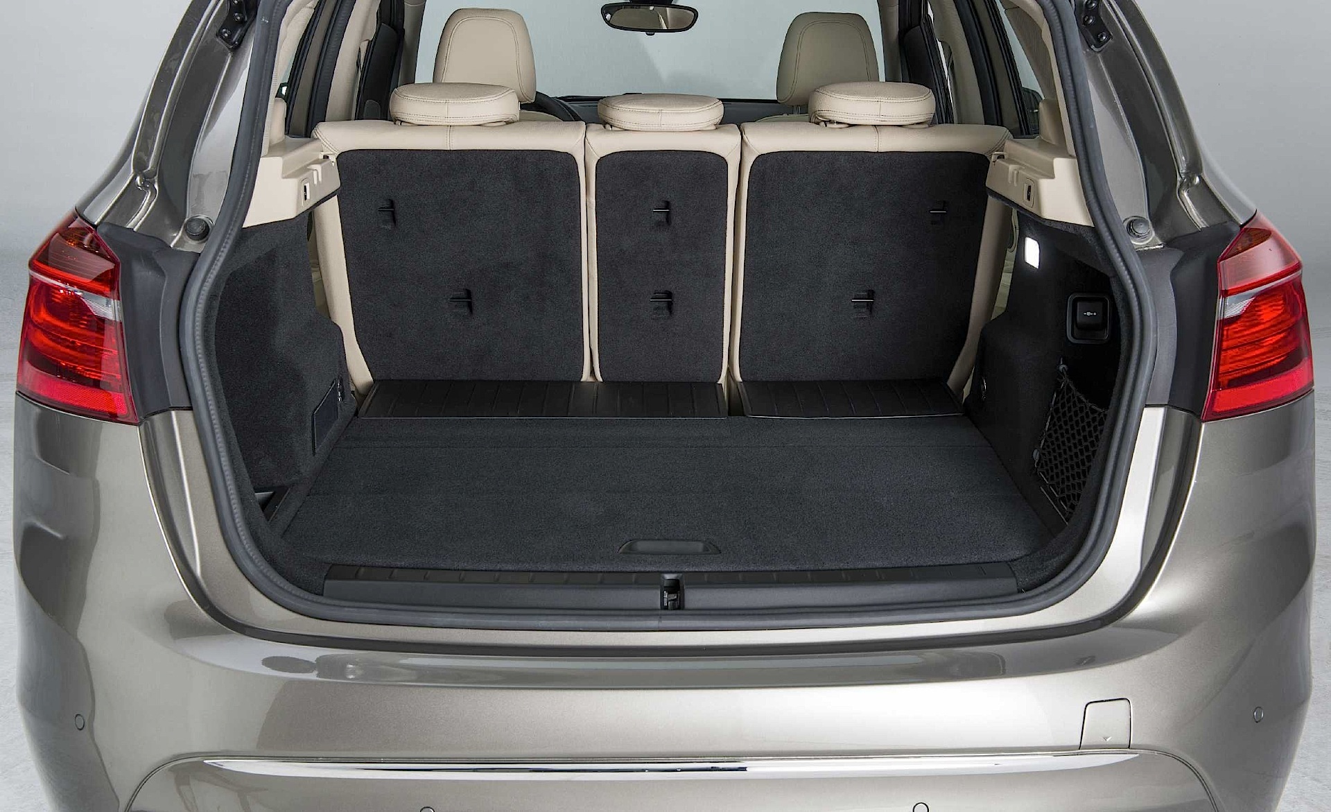 Bmw 2 Series Active Tourer photo 90