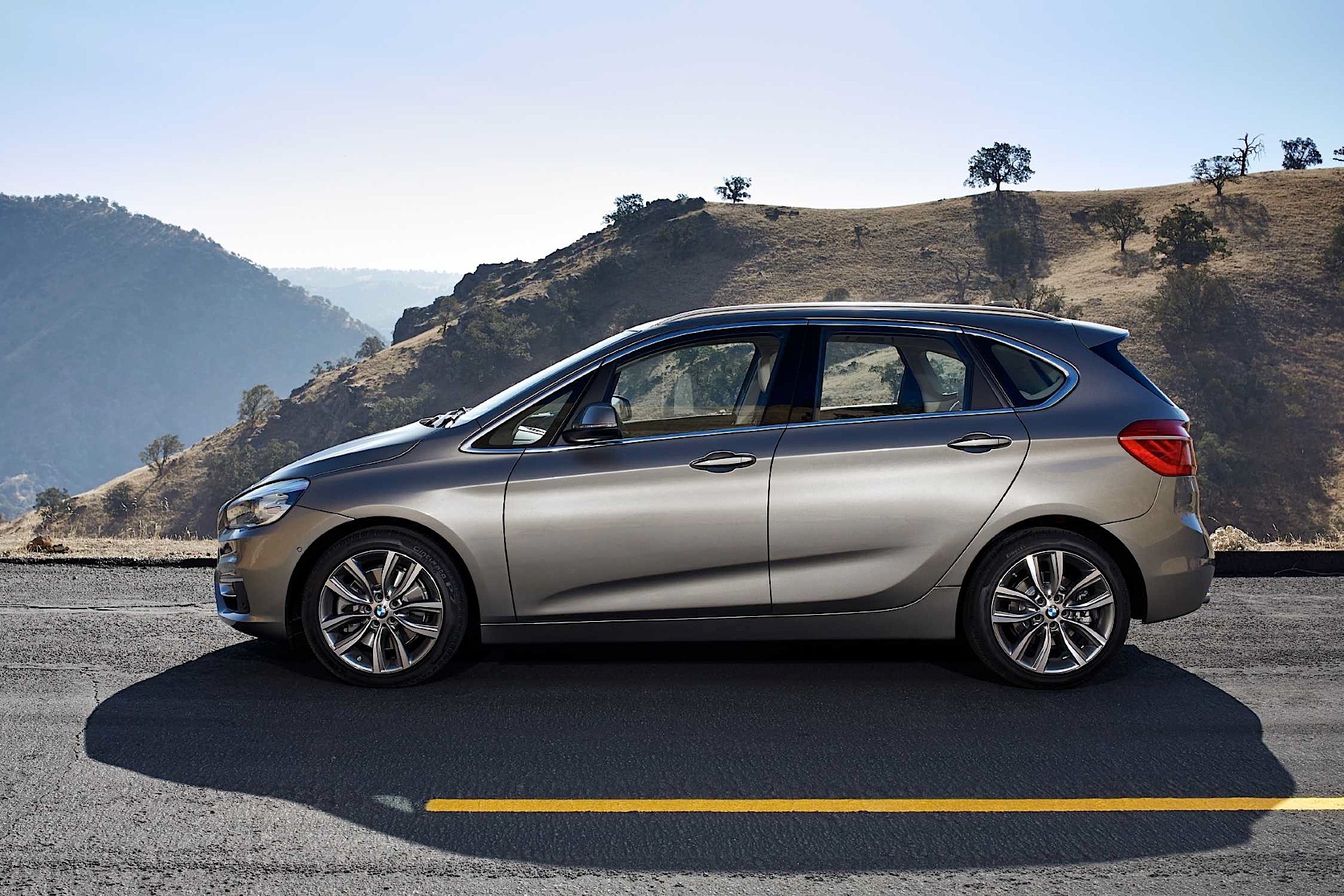 Bmw 2 Series Active Tourer photo 33