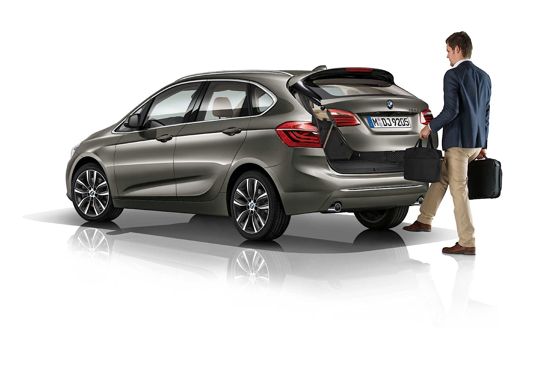Bmw 2 Series Active Tourer photo 36