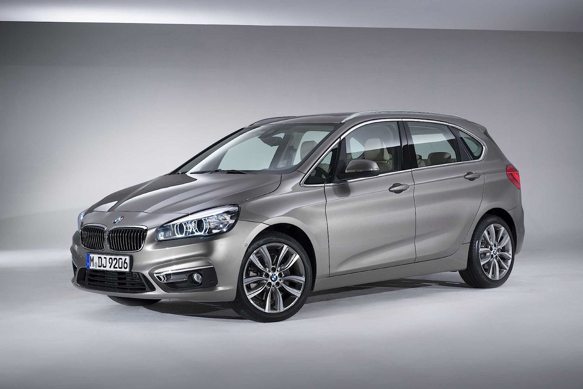 Bmw 2 Series Active Tourer photo 38