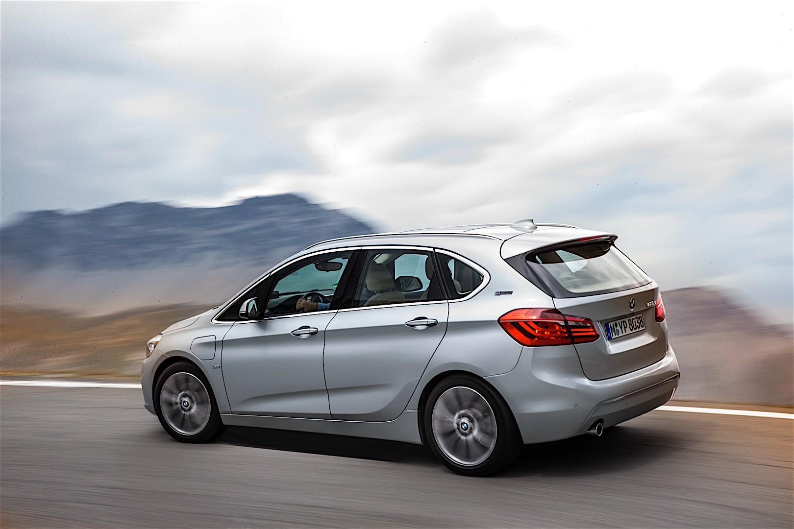 Bmw 2 Series Active Tourer photo 49