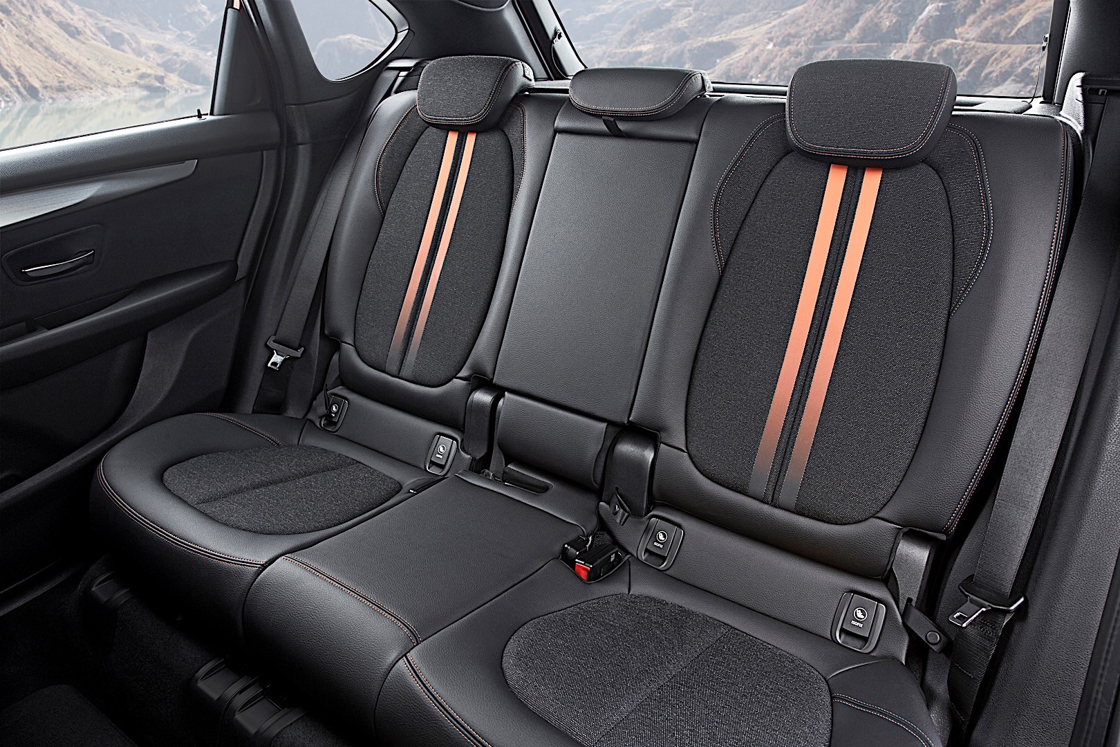 Bmw 2 Series Active Tourer photo 115