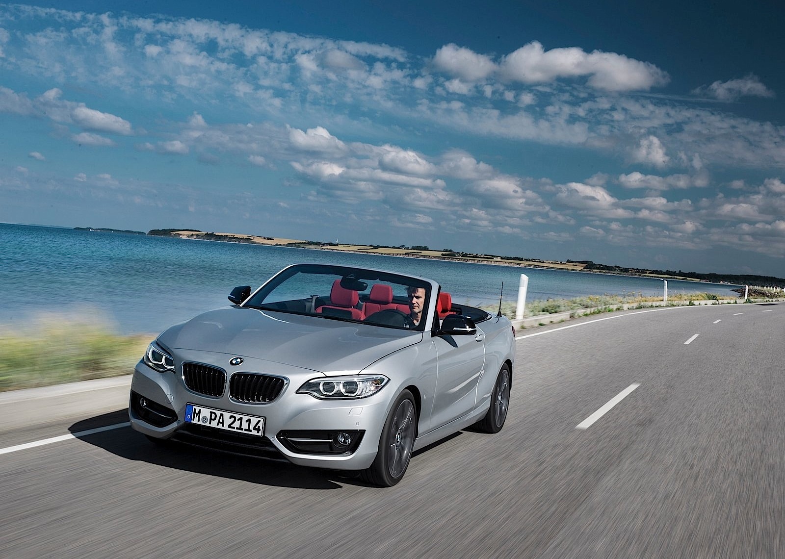 Bmw 2 Series Convertible photo 2
